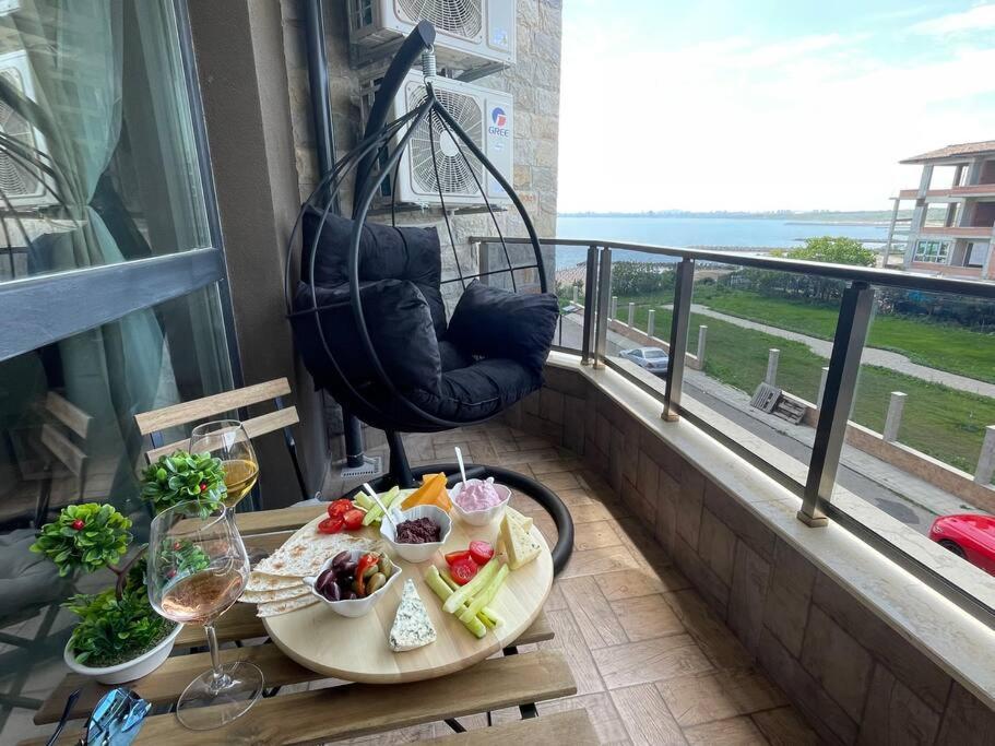 Brand New First Line Sea View 2 Bedroom Apartment Burgas Exterior photo